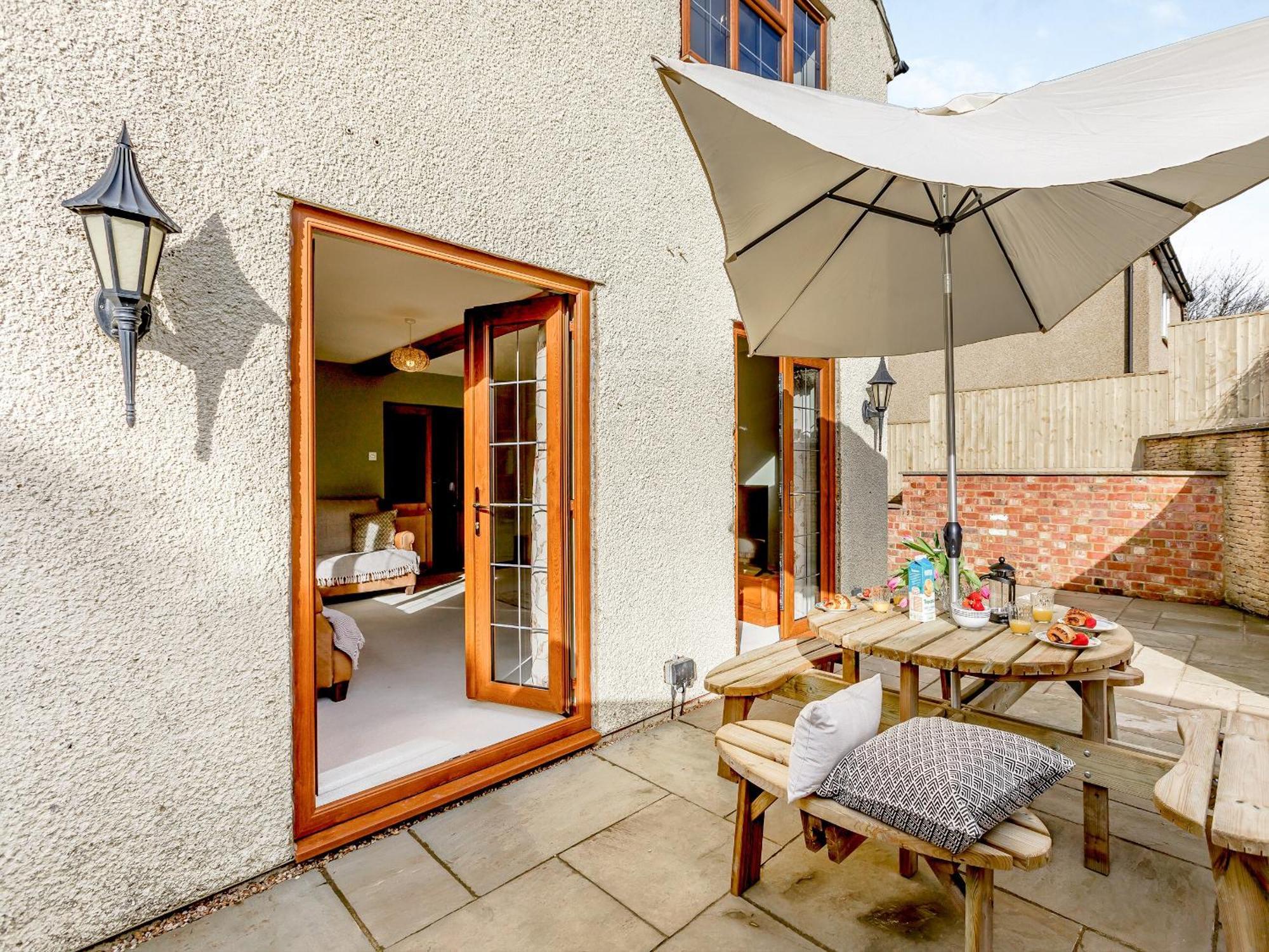 The Farm House Shipton under Wychwood Exterior photo